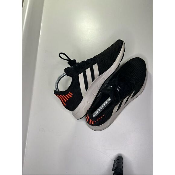 Adidas Original Swift Run   - Picture 6 of 6